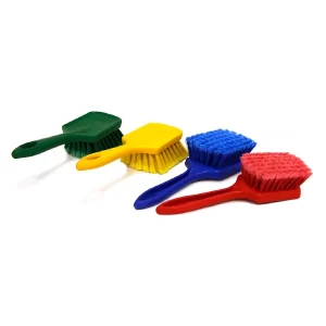 Cepillo Multiuso Mango Corto PVC